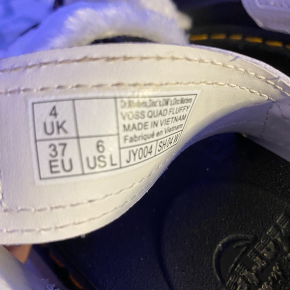 DR MARTENS - Picture 3 of 3